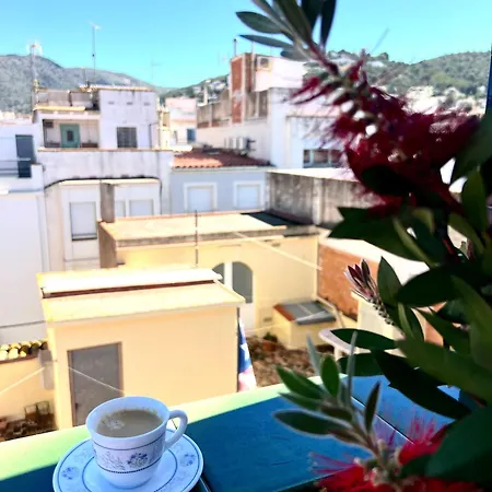 Πανσιόν Escondite Con Terraza Compartida En La Azotea Ρόζες